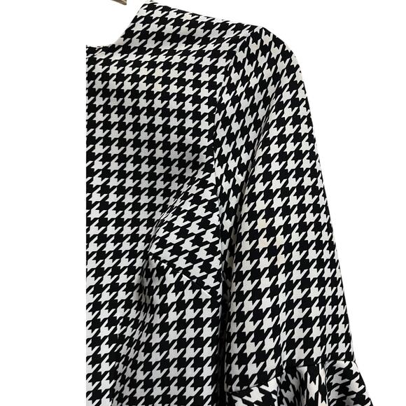 Likely Size 2 Black and White Houndstooth Long Sleeve Midi Dress - Picture 5 of 8